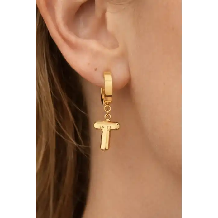 Altın Renk T Harf Çelik Küpe (Çift)