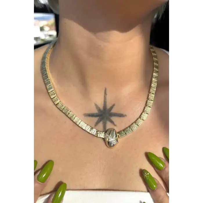 Altın Renk Taş Detaylı 14K Altın Kaplama VİP Kolye