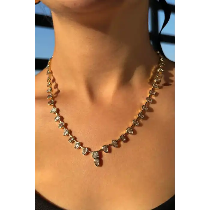 Altın Renk Taş Detaylı 14K Altın Kaplama VİP Kolye