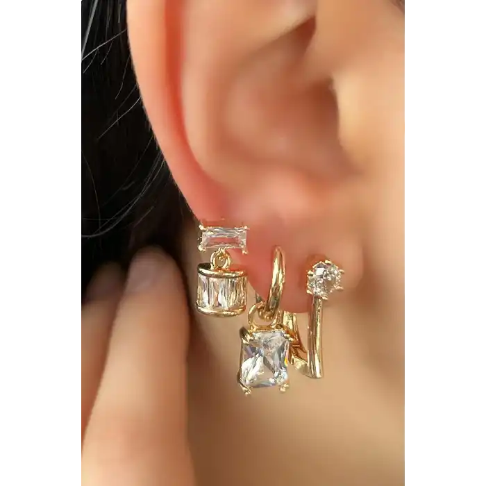 Altın Renk Taş Detaylı 3lü YSX Küpe Set