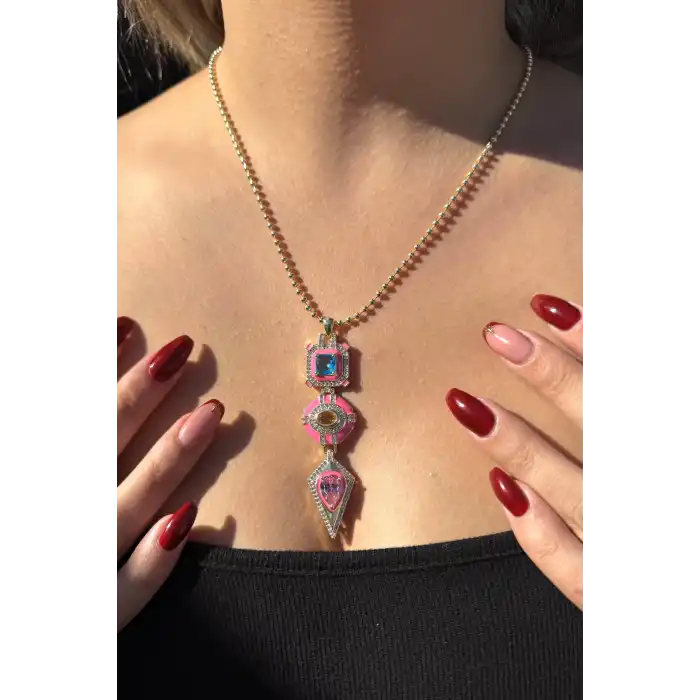 Altın Renk Taş Detaylı Altın Kaplama VİP Kolye