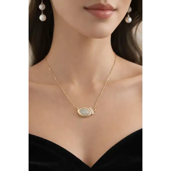 Altın Renk Taş Detaylı Çelik Kolye