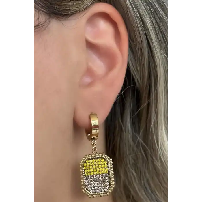 Altın Renk Taş Detaylı Çelik Küpe (Çift)