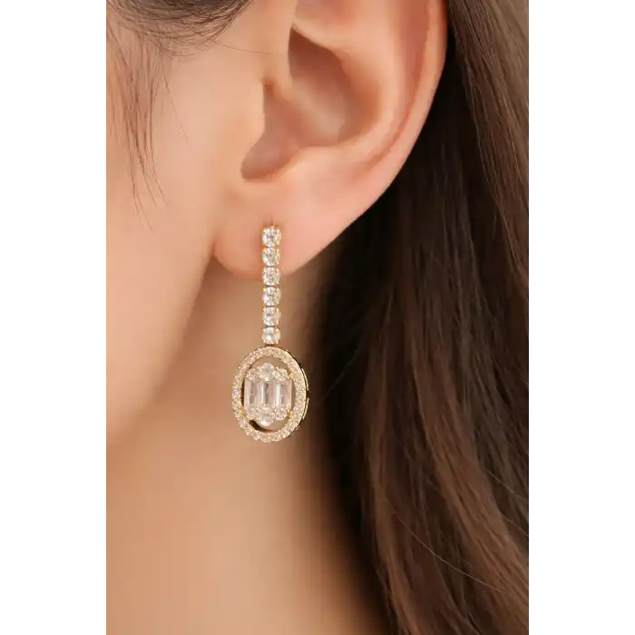 Altın Renk Taş Detaylı Çelik Küpe (Çift)