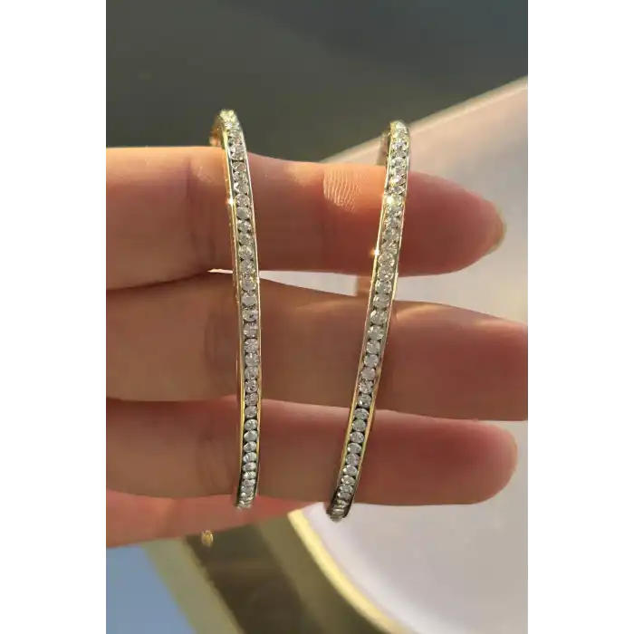 Altın Renk Taş Detaylı Halka Küpe (Çift)