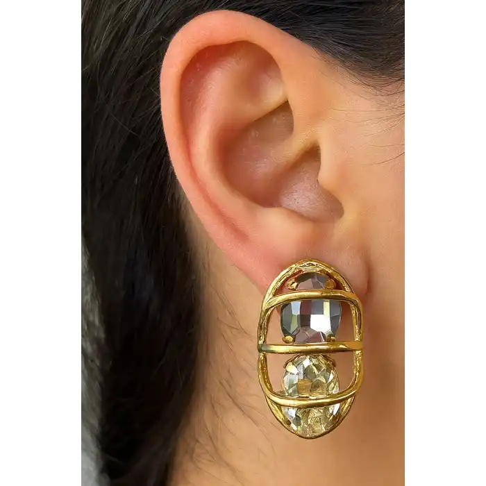 Altın Renk Taş Detaylı Küpe (Çift)