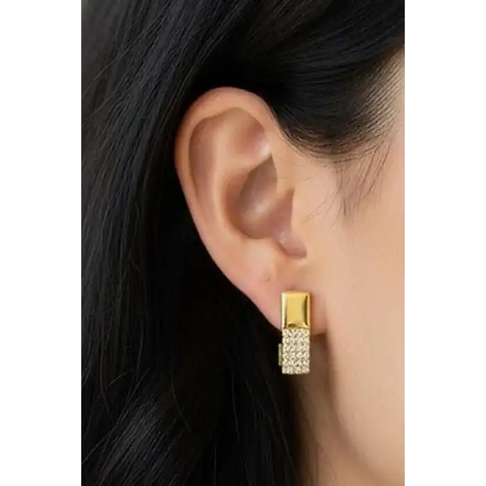 Altın Renk Taş Detaylı Küpe (Çift)