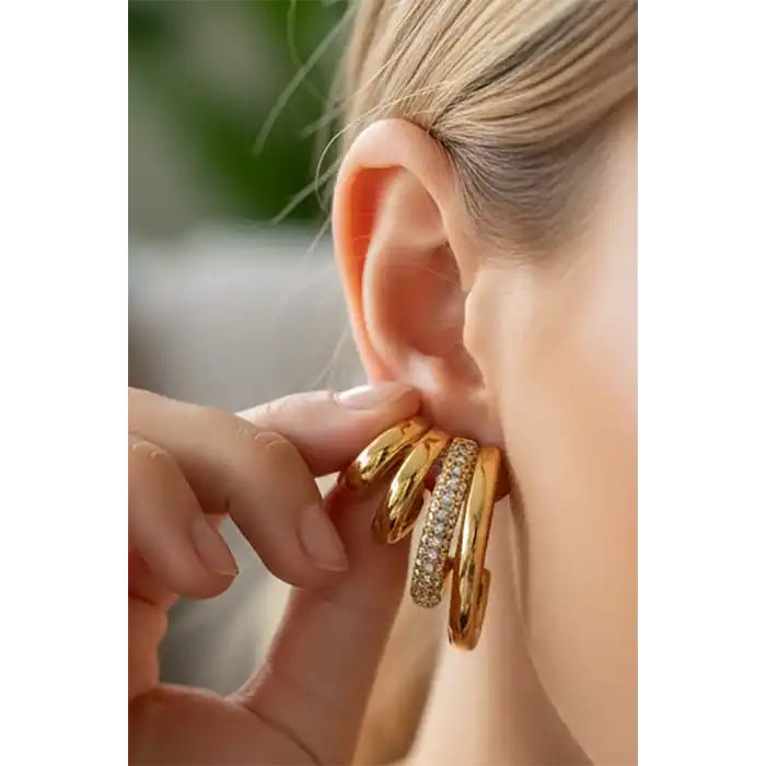 Altın Renk Taş Detaylı Küpe (Çift)