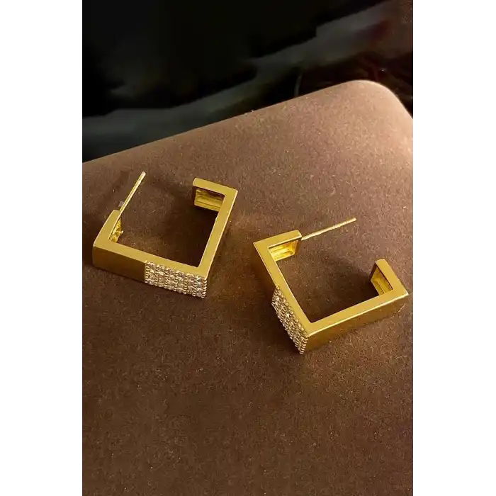 Altın Renk Taş Detaylı Küpe (Çift)
