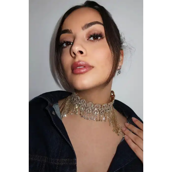 Altın Renk Taş Detaylı Tasarım Choker Kolye