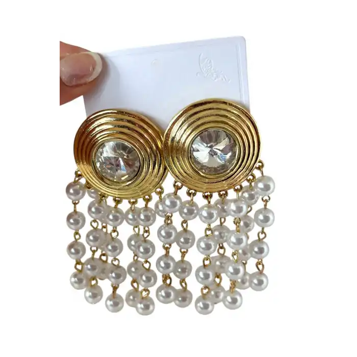 Altın Renk Taş Ve İnci Detaylı Tasarım Küpe (Çift)