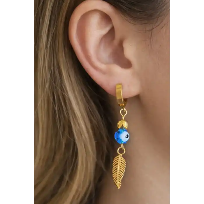 Altın Renk Yaprak Figürlü Çelik Küpe (Çift)