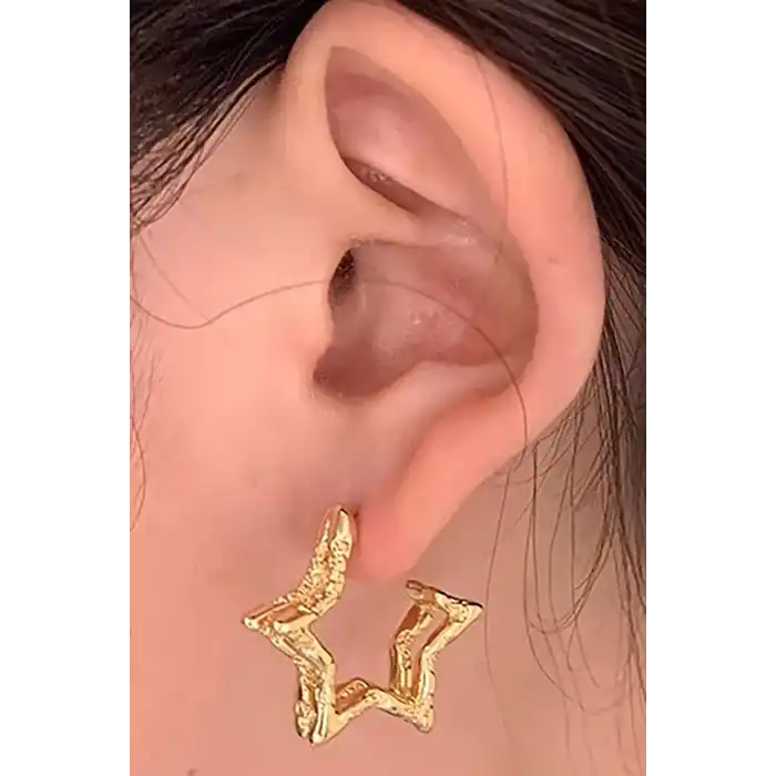 Altın Renk Yıldız Figürlü Çelik Küpe (Çift)