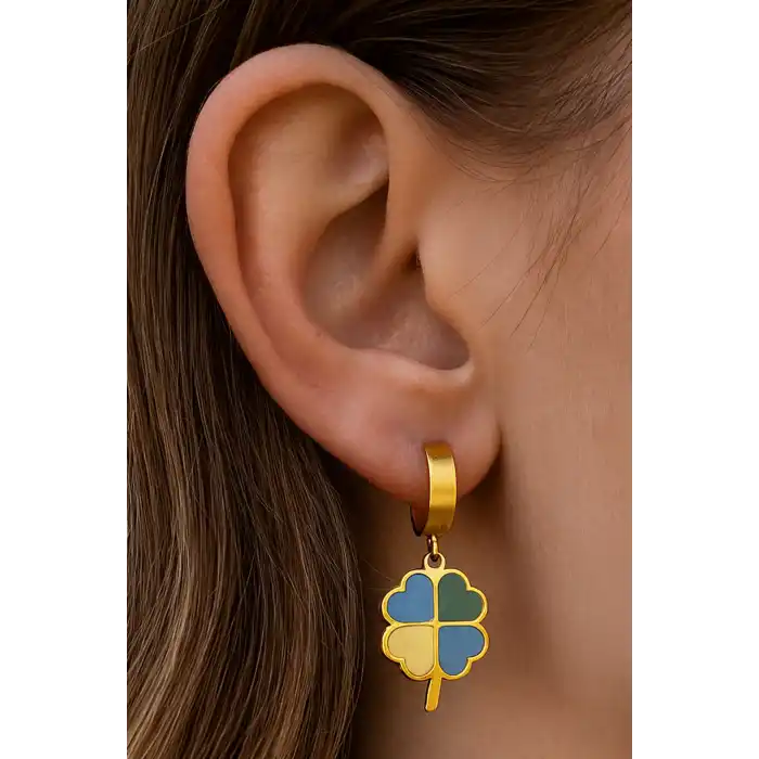 Altın Renk Yonca Figürlü Çelik Küpe (Çift)