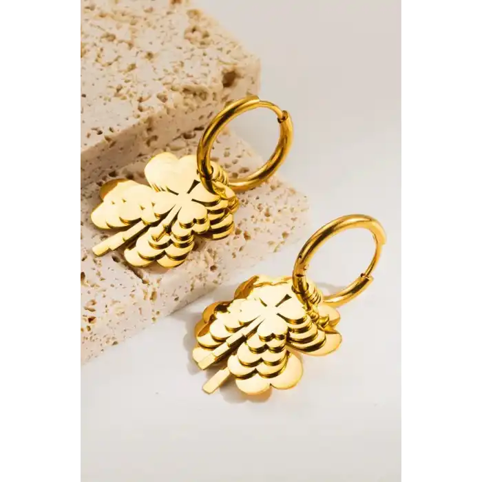 Altın Renk Yonca Figürlü Çelik Küpe (Çift)