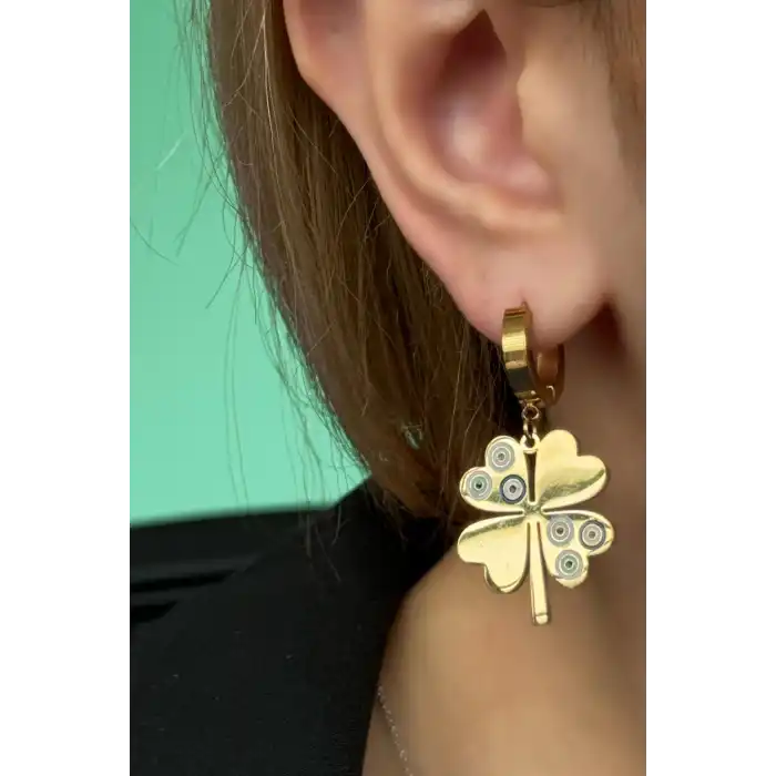 Altın Renk Yonca Figürlü Çelik Küpe (Çift)