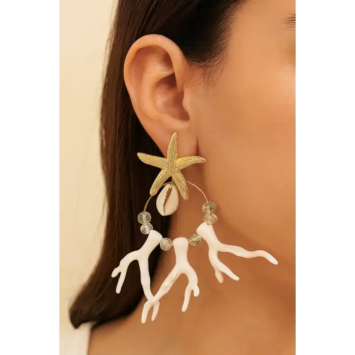 Altın Ve Beyaz Renk Yıldız Figürlü Küpe (Çift)