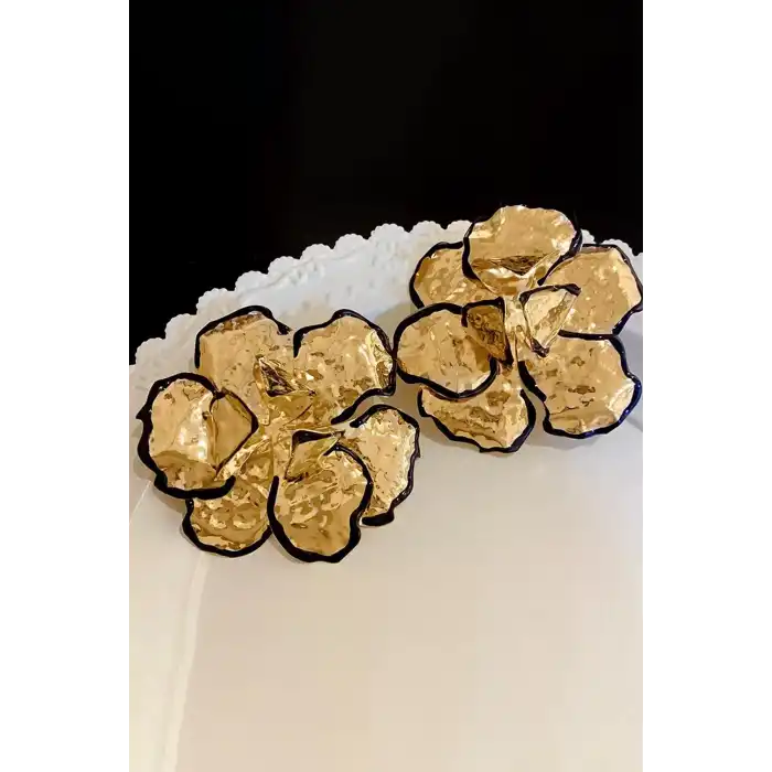 Altın Ve Siyah Renk Çiçek Figürlü Tasarım Küpe (Çift)