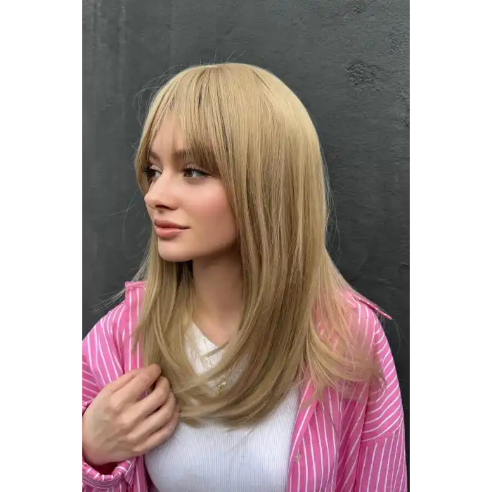 Bal Köpüğü Renk Kahkül Detaylı Katlı Kesimli Peruk