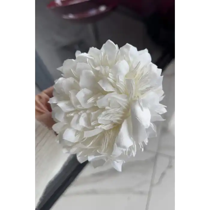 Beyaz Renk Kasımpatı Çiçeği Detaylı Mandal Toka