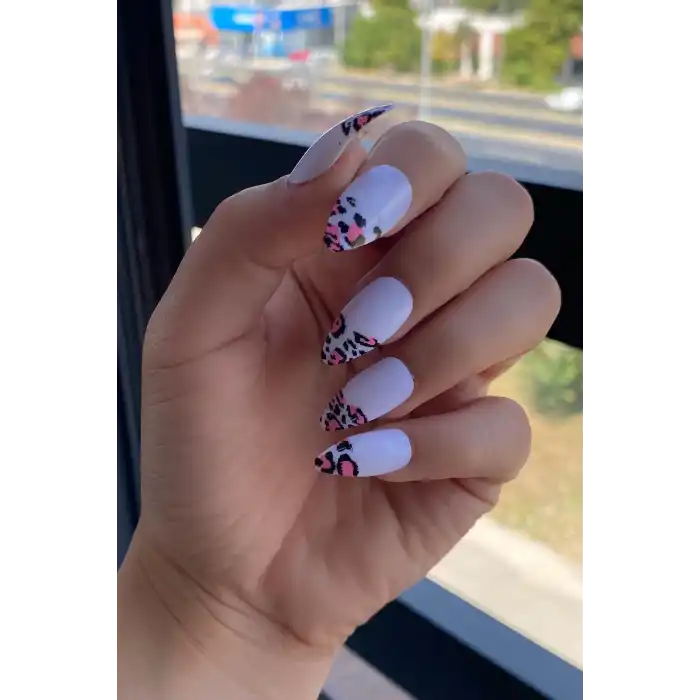 Beyaz Renk Leopar Desenli 12li Takma Takma Tırnak (Yapıştırıcılı)