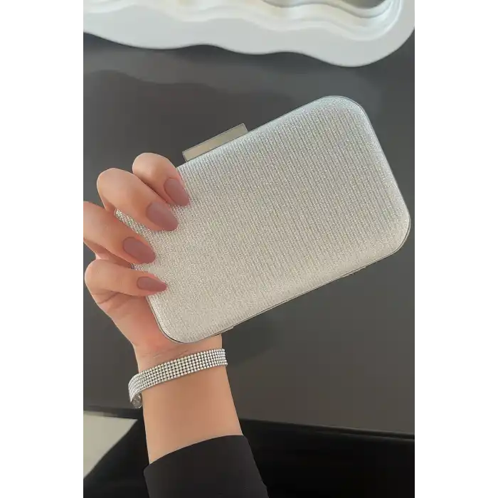 Beyaz Renk Simli Abiye Portföy Çanta