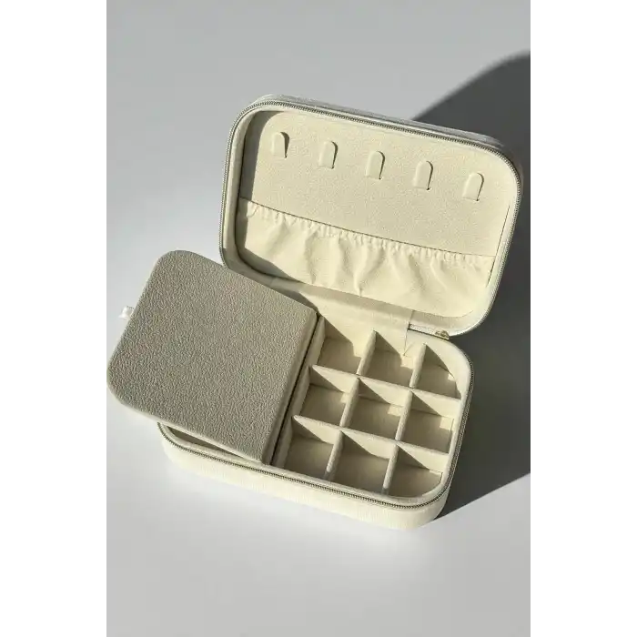 Beyaz Renk Süet Takı Organizeri