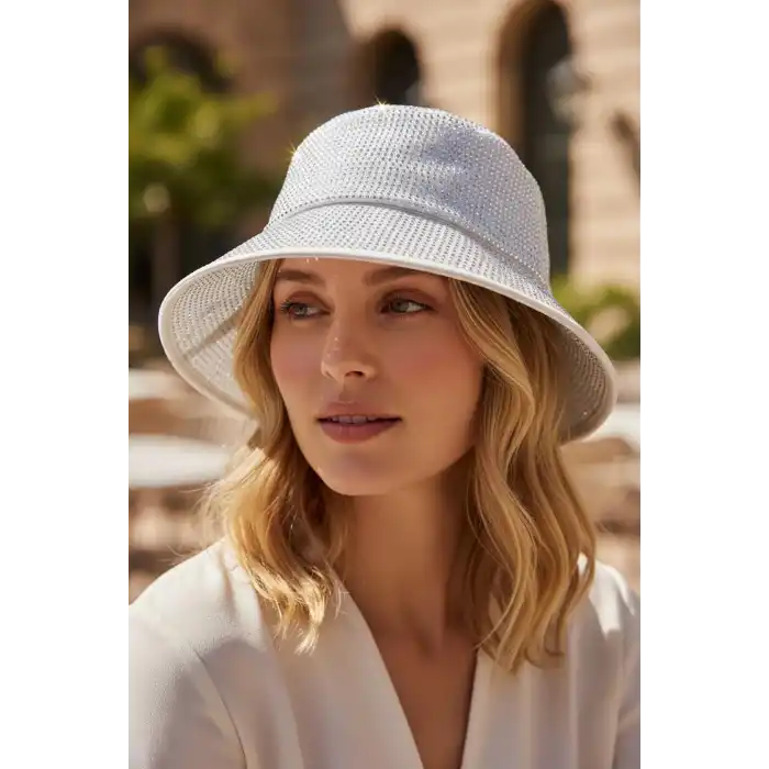 Beyaz Renk Taşlı Bucket Şapka