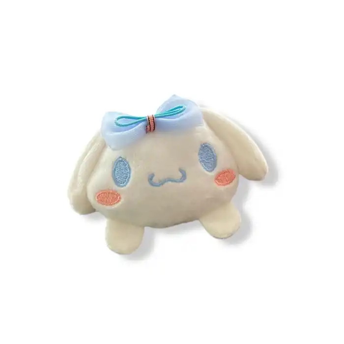 Beyaz Renk Tavşan Figürlü Rozet / Toka