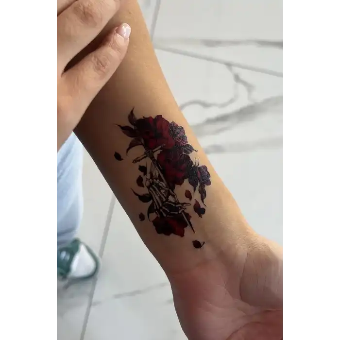 Geçici Gül Figürlü Dövme Tatto