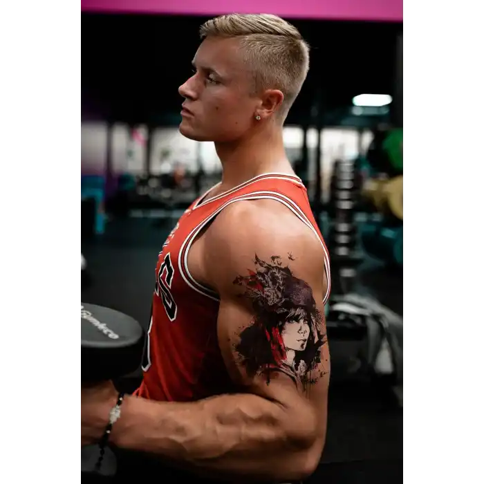 Geçici Kadın Modelli Dövme Tattoo