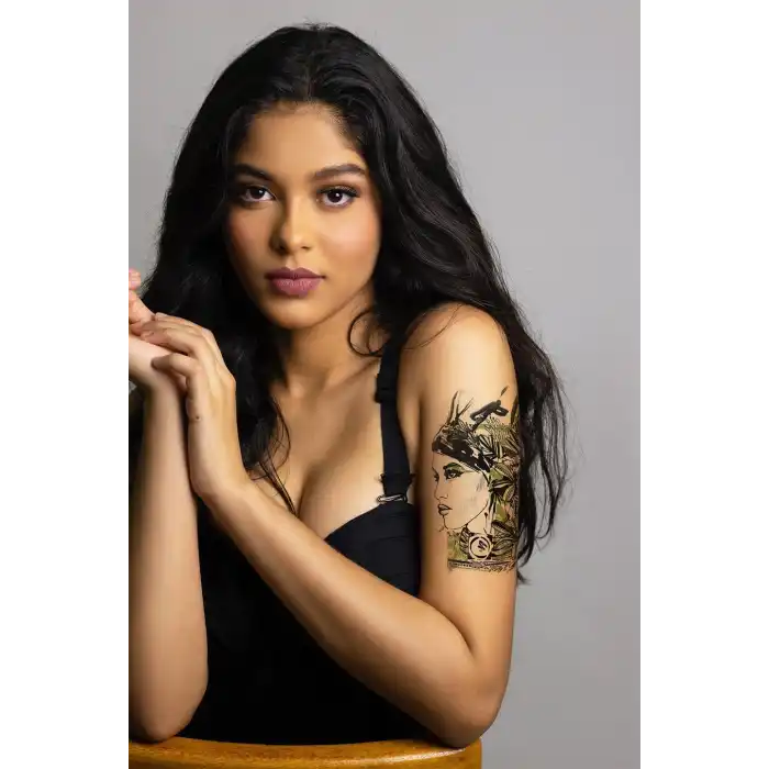 Geçici Kadın Modelli Dövme Tattoo