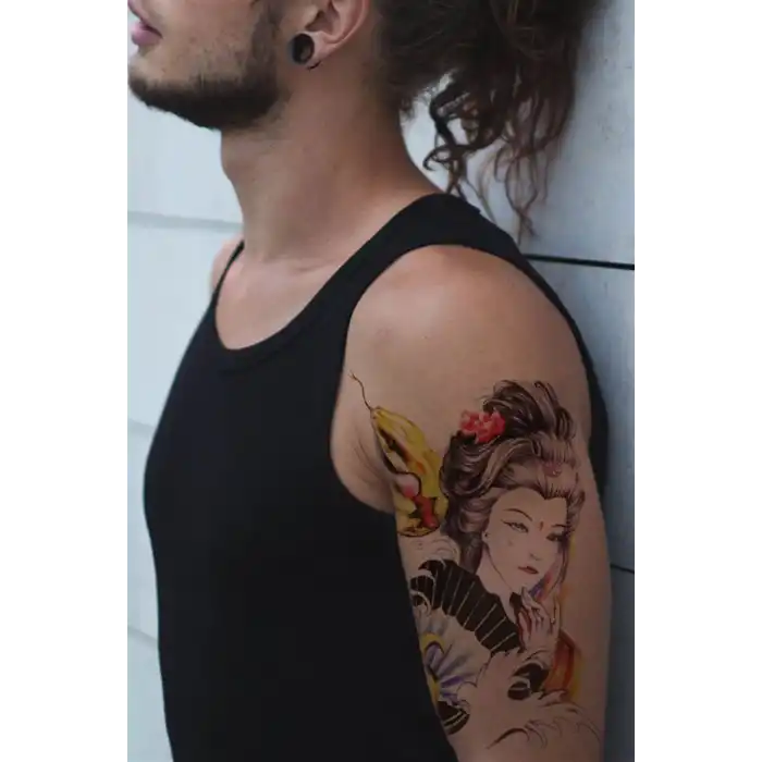 Geçici Kadın Modelli Dövme Tattoo