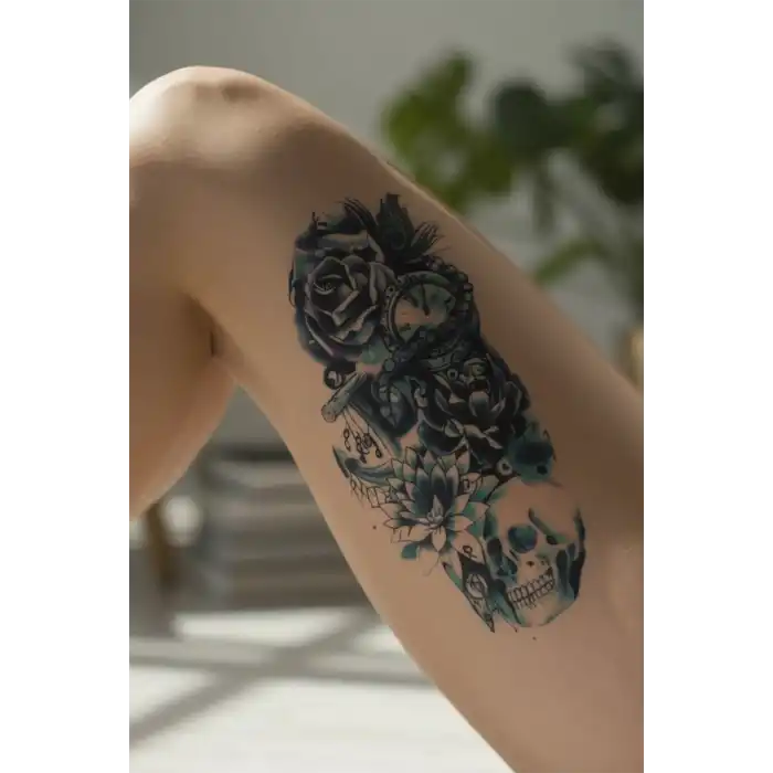 Geçici Kurukafa ve Gül Dövme Tattoo