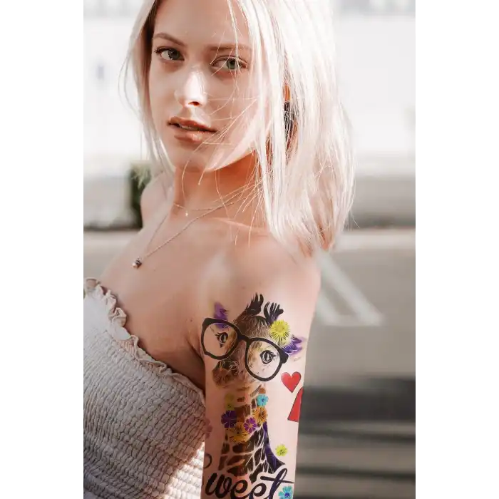 Geçici Zürafa, Kalp, Yazılı Dövme Tattoo