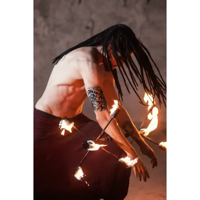 Gerçekçi Geçici Kurukafa ve Saat Dövme Tattoo