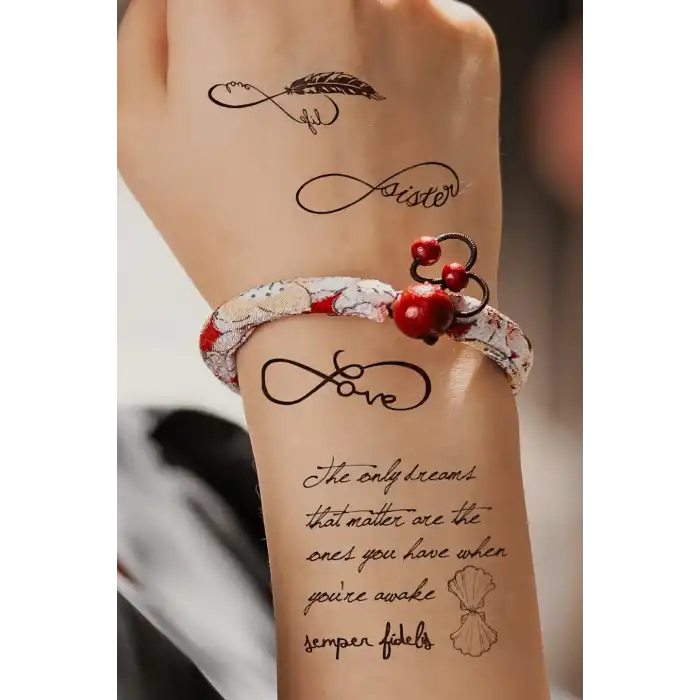 Gerçekçi Yazılı ve Sonsuzluk Dövme Tattoo