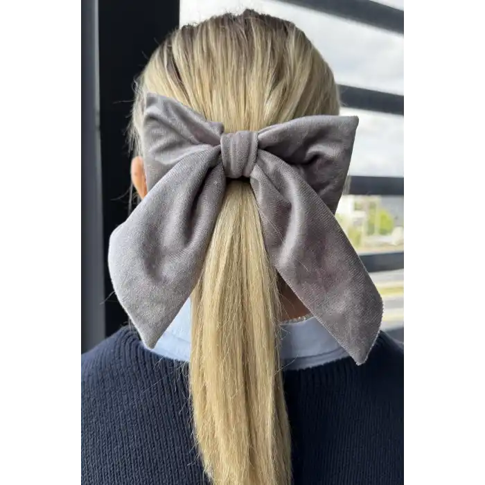 Gri Renk Kurdele Figürlü Kadife Otomat Toka