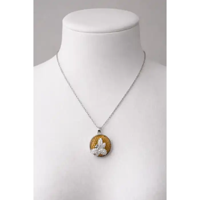 Gümüş Renk Arı Figürlü Çelik Kolye