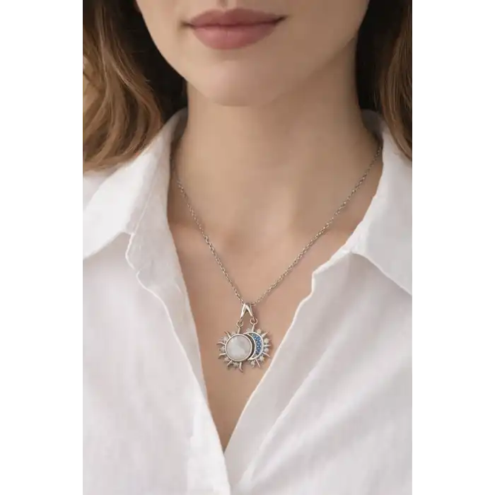 Gümüş Renk Ay Ve Güneş Figürlü Çelik Kolye
