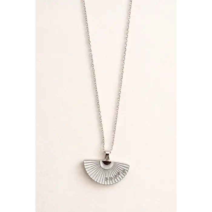 Gümüş Renk Beyaz Yelpaze Figürlü Çelik Kolye