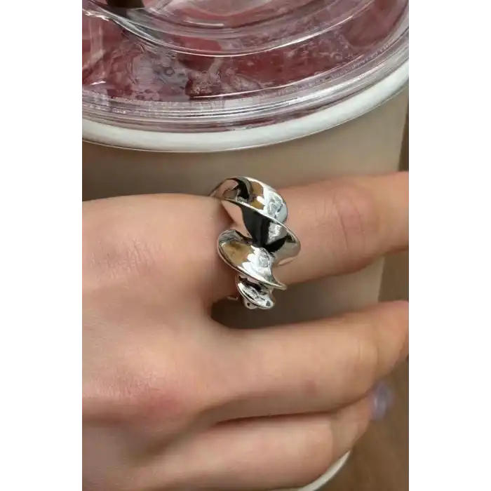 Gümüş Renk Burgu Detaylı Ayarlanabilir Çelik Yüzük