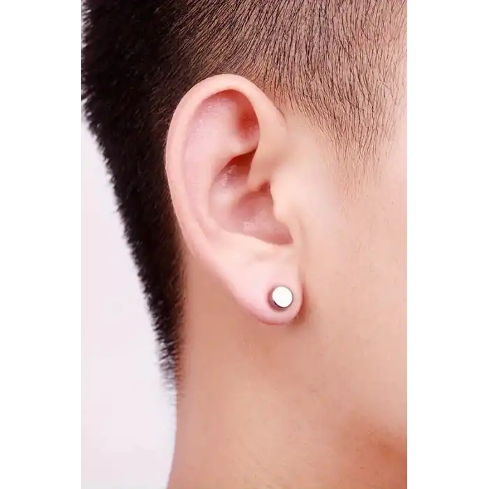 Gümüş Renk Çelik Mıknatıslı Küpe (Tek)