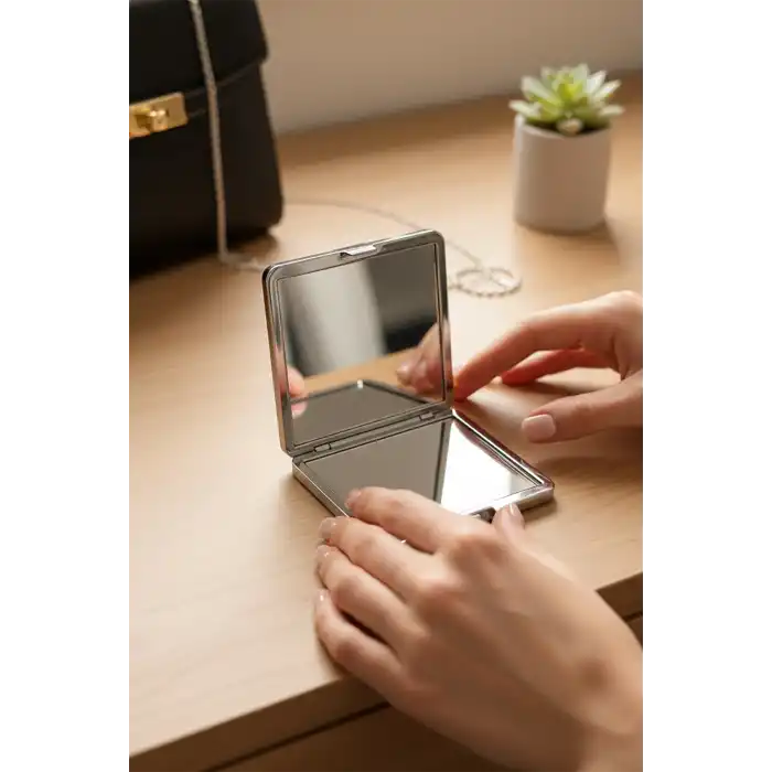 Gümüş Renk Cep Aynası