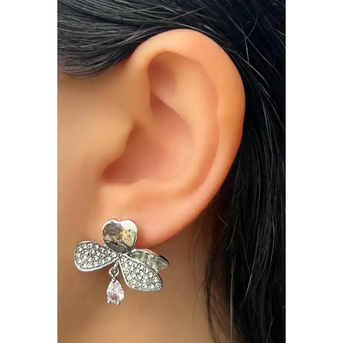 Gümüş Renk Çicek Figürlü Küpe (Çift)