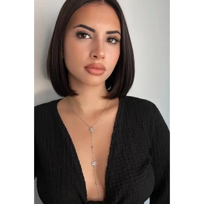 Gümüş Renk Çiçek Figürlü Taş Detaylı Y Kolye