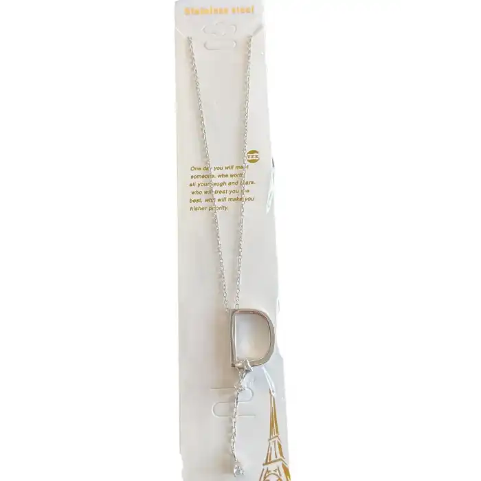 Gümüş Renk D Harfli Taş Detaylı Çelik Kolye