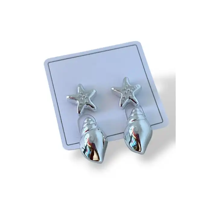 Gümüş Renk Deniz Kabuğu Ve Yıldız Figürlü Küpe Set