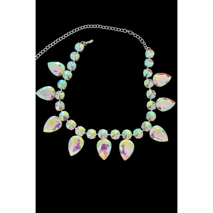 Gümüş Renk Hologram Taş Detaylı  Tasarım Abiye Kolye