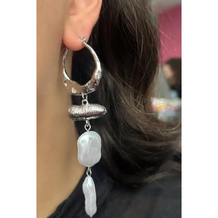 Gümüş Renk İnci Detaylı Abiye Küpe (Çift)